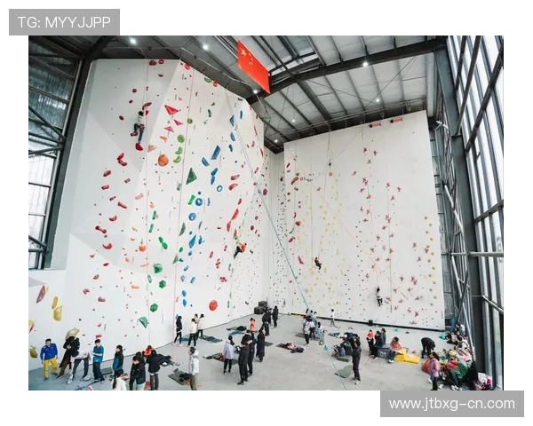 重庆攀岩队以70分稳居攀岩联赛积分榜首位展现强劲实力