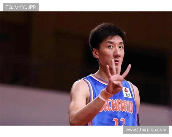 韩硕：从篮球场上的新星到职业生涯的多重挑战与成长之路